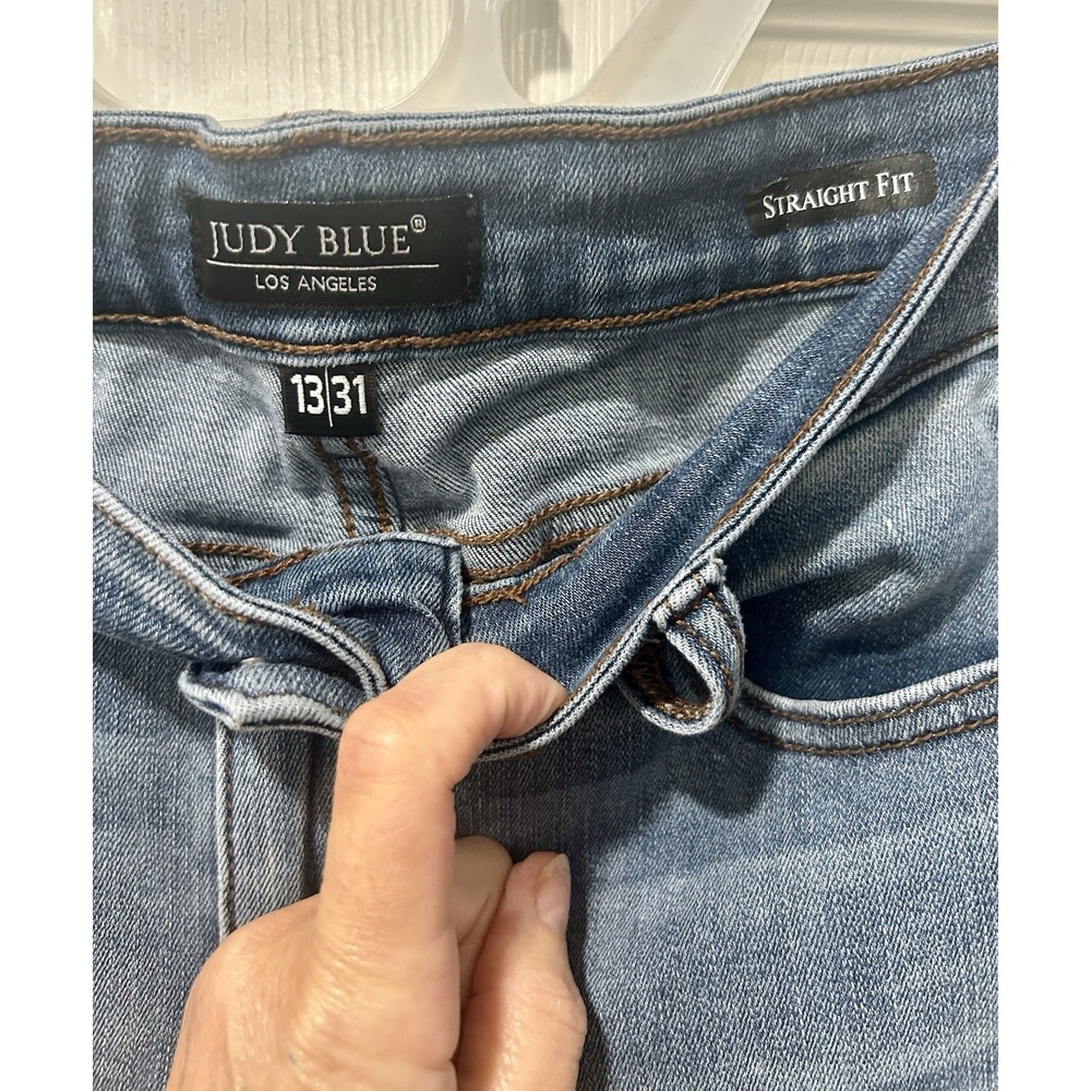 Judy Blue Womens Straight Fit Medium Wash Jeans Size 13/31 - Picture 4 of 8
